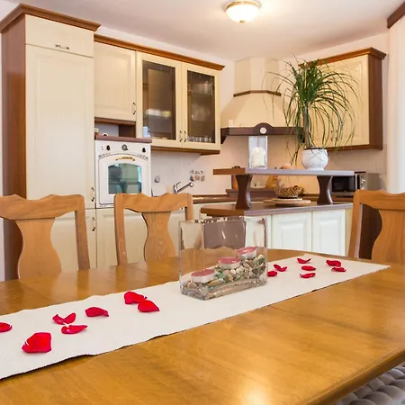 Venera * Labin (Istria)